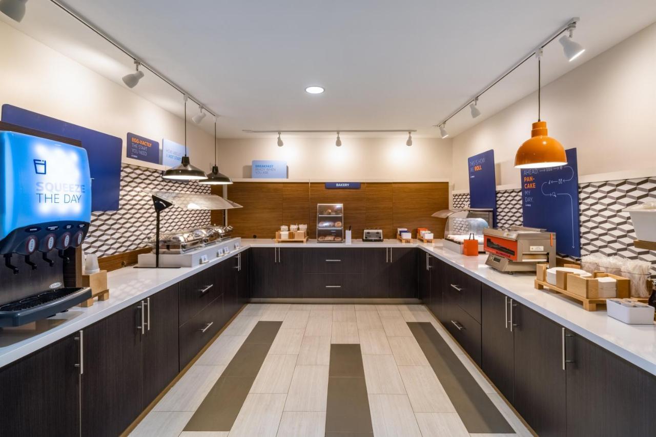 Holiday Inn Express Hotel & Suites Talladega By Ihg Bagian luar foto