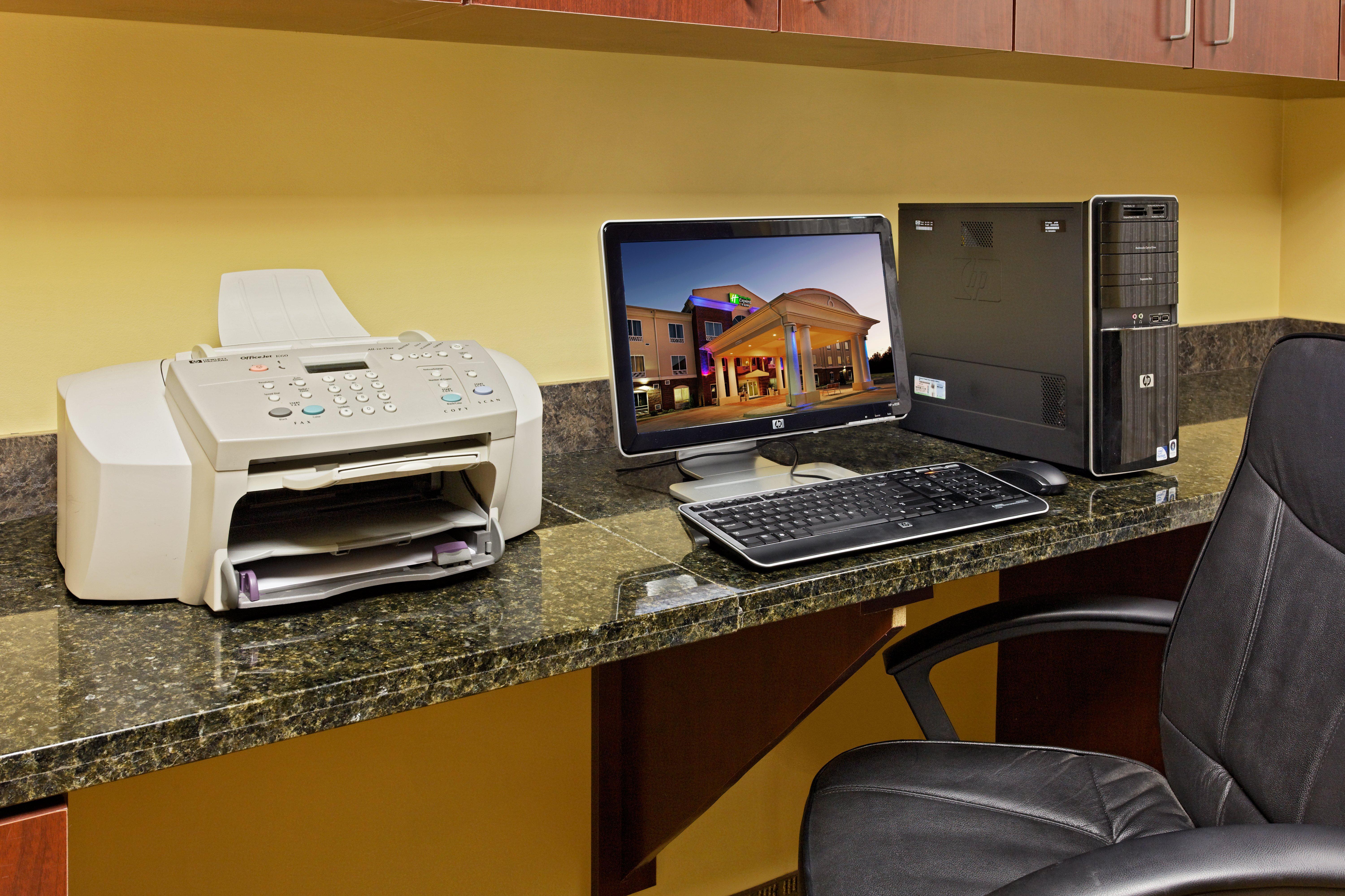 Holiday Inn Express Hotel & Suites Talladega By Ihg Bagian luar foto