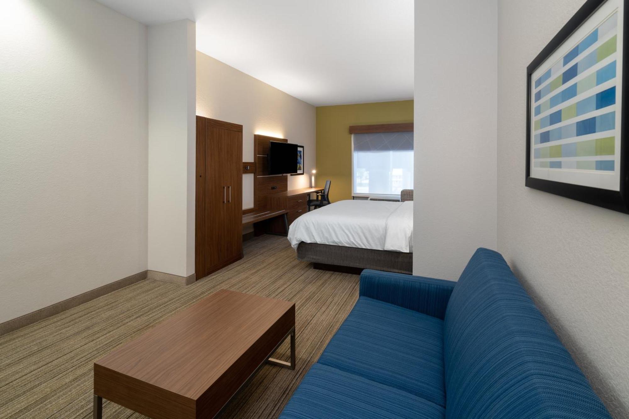 Holiday Inn Express Hotel & Suites Talladega By Ihg Bagian luar foto
